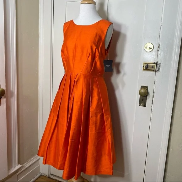 green emerald velvet dress Liz Claiborne Fit & Flare Dress Size 8 – C&J Collections Chicago